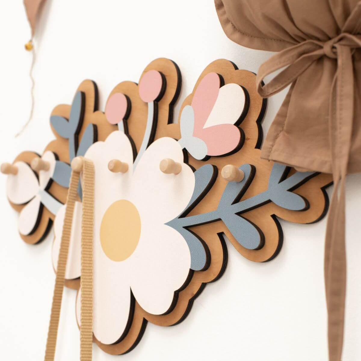Wooden Flower Wall Hooks for Girls Room – Nursery Wall Hanger for Kids